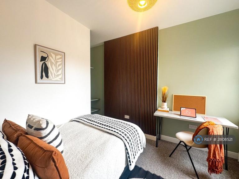 1 bedroom in Malvern Road, Gloucester, GL1 (#2808521)