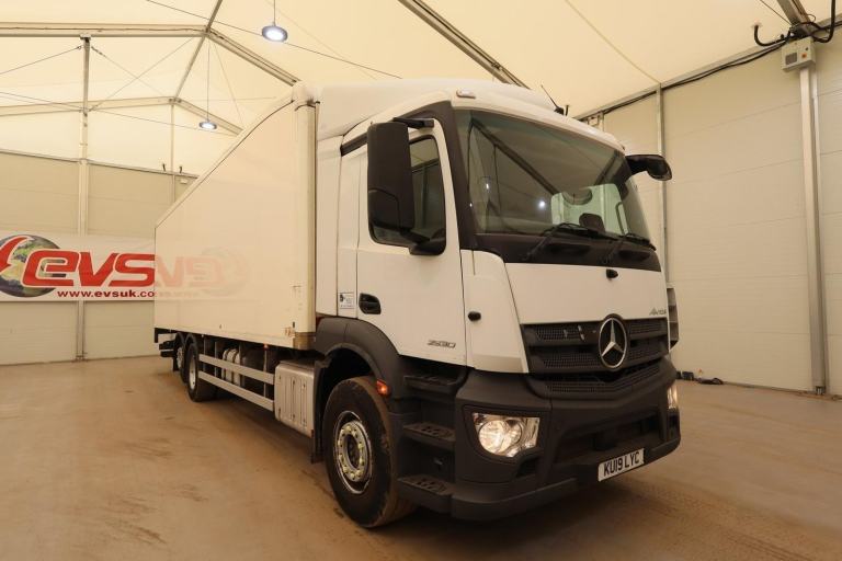 2019 (19 PLATE) Mercedes Benz Antos 2530 6x2 Euro 6 Refrigerated