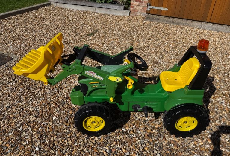 Rolly 7930 pedal tractor