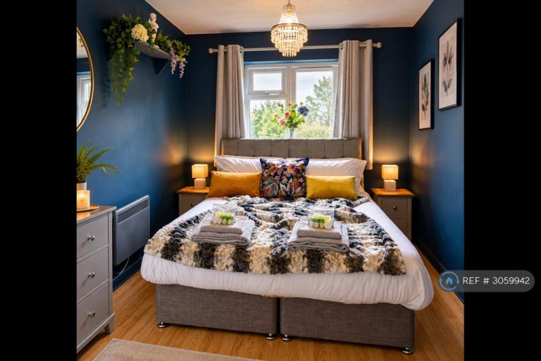 1 bedroom flat in Hillside Avenue, Canterbury, CT2 (1 bed) (#3059942)
