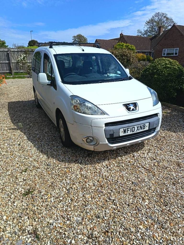 Peugeot, PARTNER TEPEE, MPV, 2010, Manual, 1560 (cc), 5 doors
