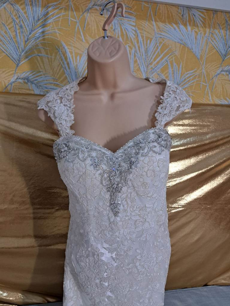 wedding dress