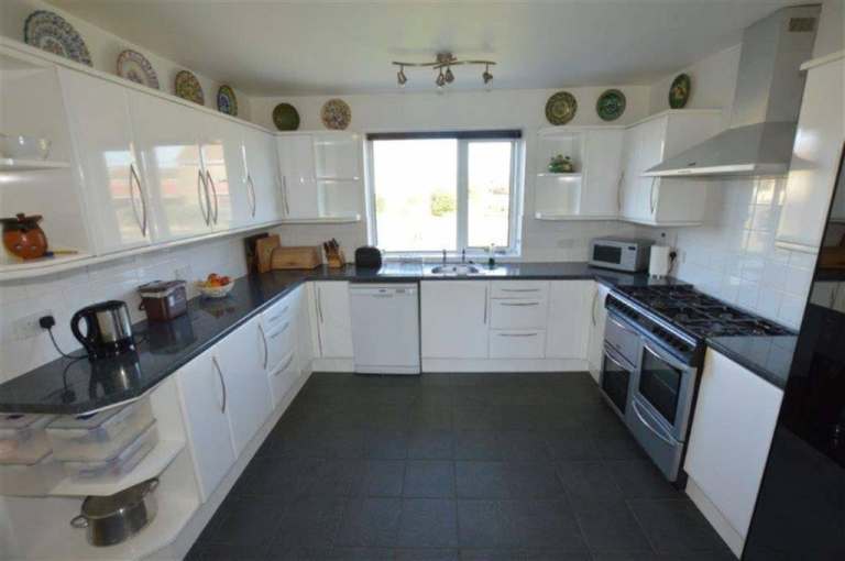 Used kitchen units and work surfaces