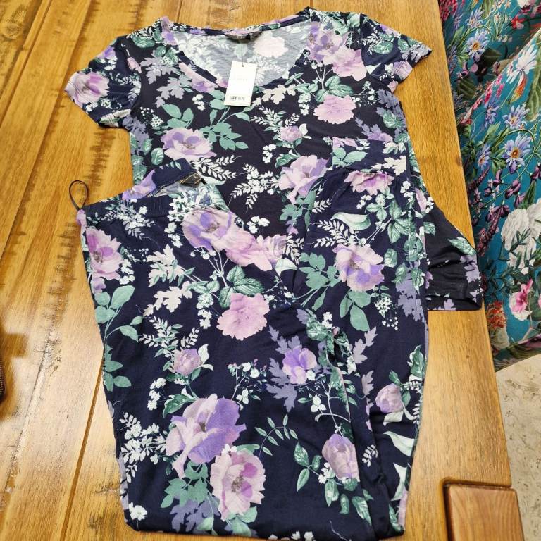 Lipsy London Floral pyjamas /  New with Tags