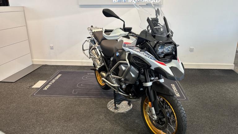 2024 BMW R1250 BMW R1250 GS Adventure TE DUEL Petrol Manual