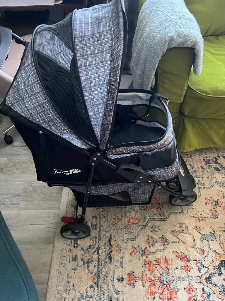 Innopet dog buggy