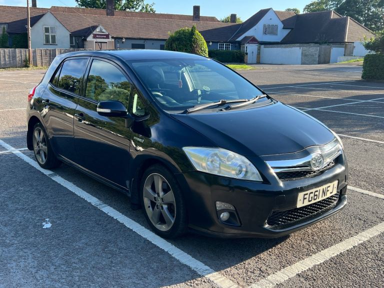 Toyota, AURIS, Hatchback, 2011, Semi-Auto, 1798 (cc), 5 doors