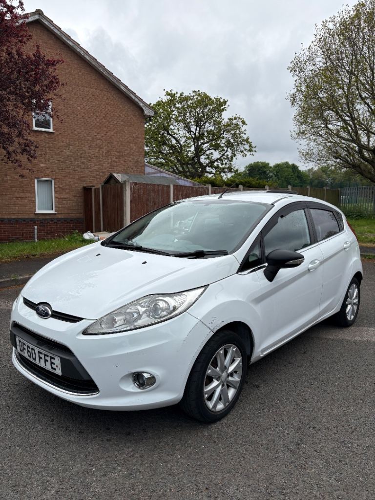 Ford, FIESTA, Hatchback, 2011, Manual, 1242 (cc), 5 doors