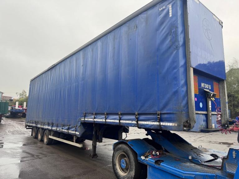 Montracon Doudble decker trailer 4.4 tall