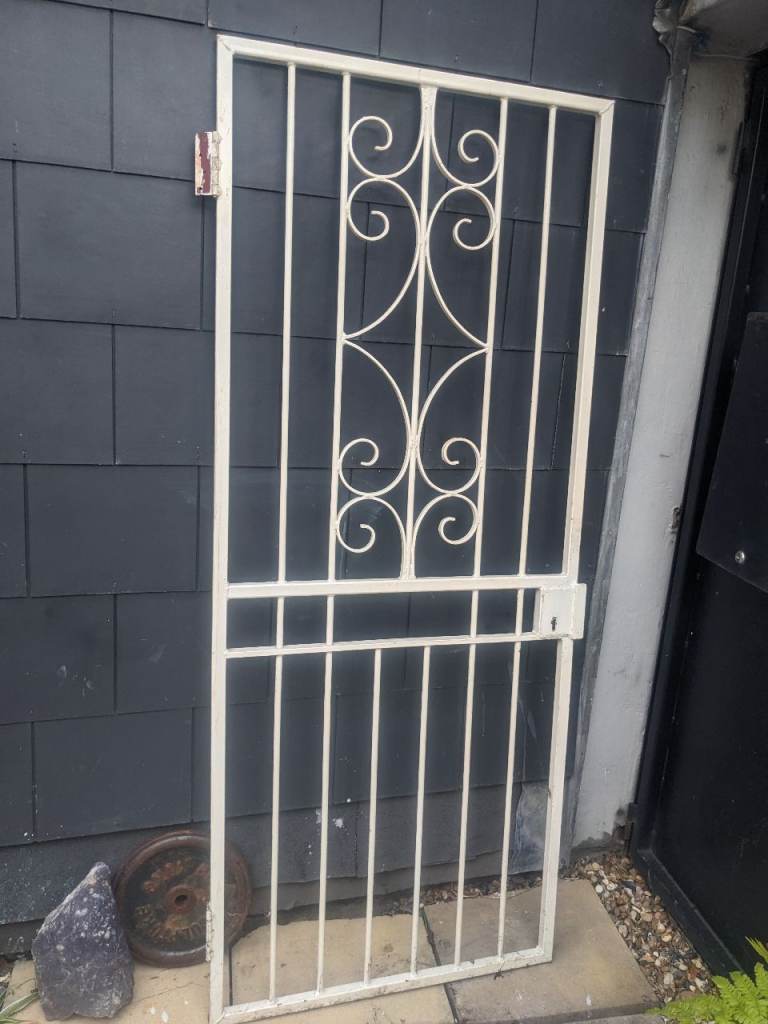 🔒 Metal Security Door Gate – £40 (No Frame / No Key)