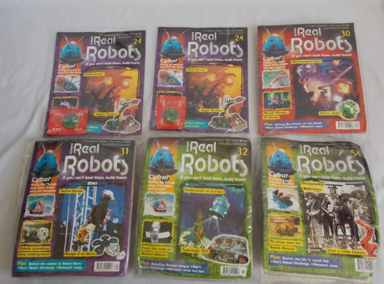 21 Issues ULITMATE REAL ROBOTS Magazines Job Lot in Packaging with Components