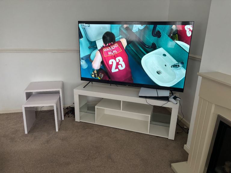 Tv unit 50inch and tables 