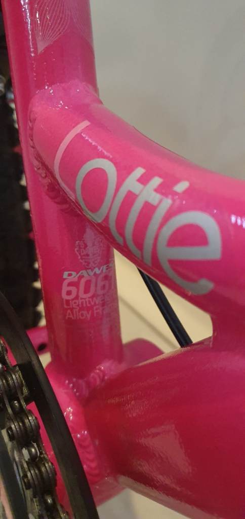 Dawes Lottie 16" bike in excellent condition 