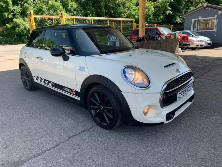 2015 MINI Cooper COOPER S Hatchback Petrol Manual