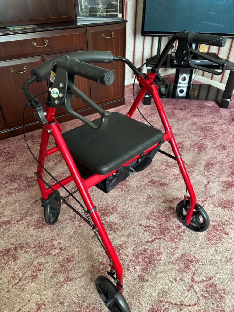 Drive 4 Wheel Rollator with Seat