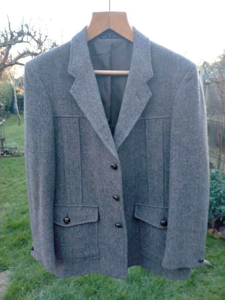 Dunn & Co smart woollen jacket size 40. 