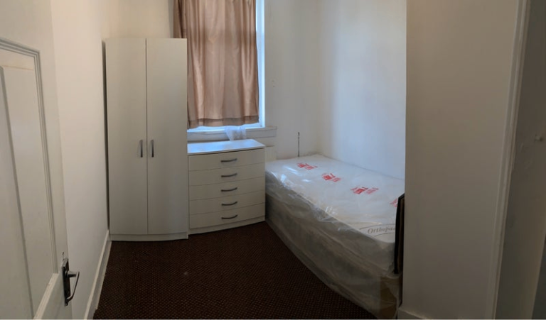 ⚡Single Room in Seven Kings IG3 - Bills Included⚡