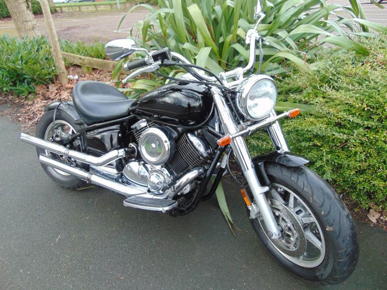 Yamaha XVS1100 Dragstar 2007 7848 miles super low rider Bobber custom cruiser 