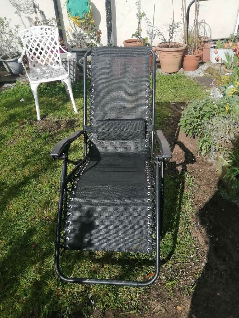 Title: Black Zero Gravity Reclining Garden Lounge Chair ​Price: £30