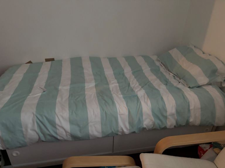 Free Divan Bed