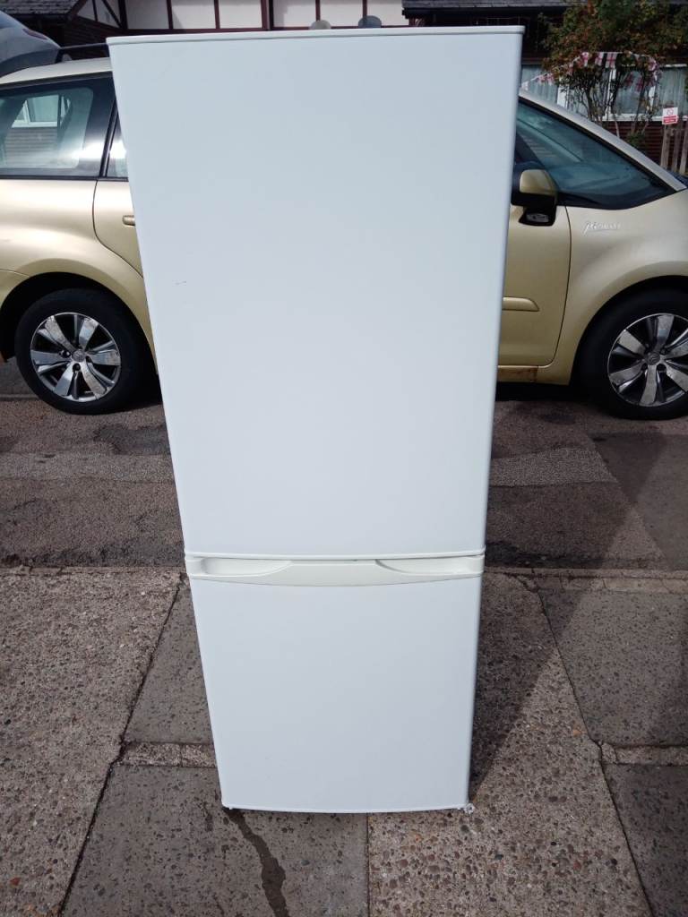 White Fridge Freezer – Good Condition