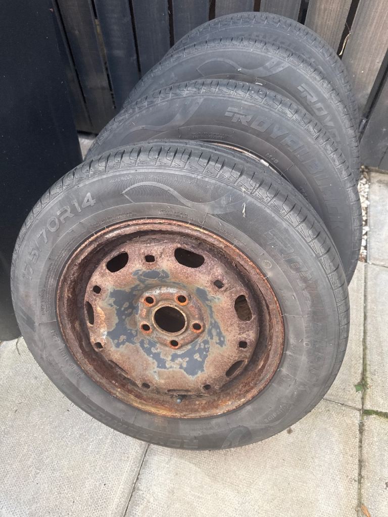 Vw polo 14 inch wheels and tyres