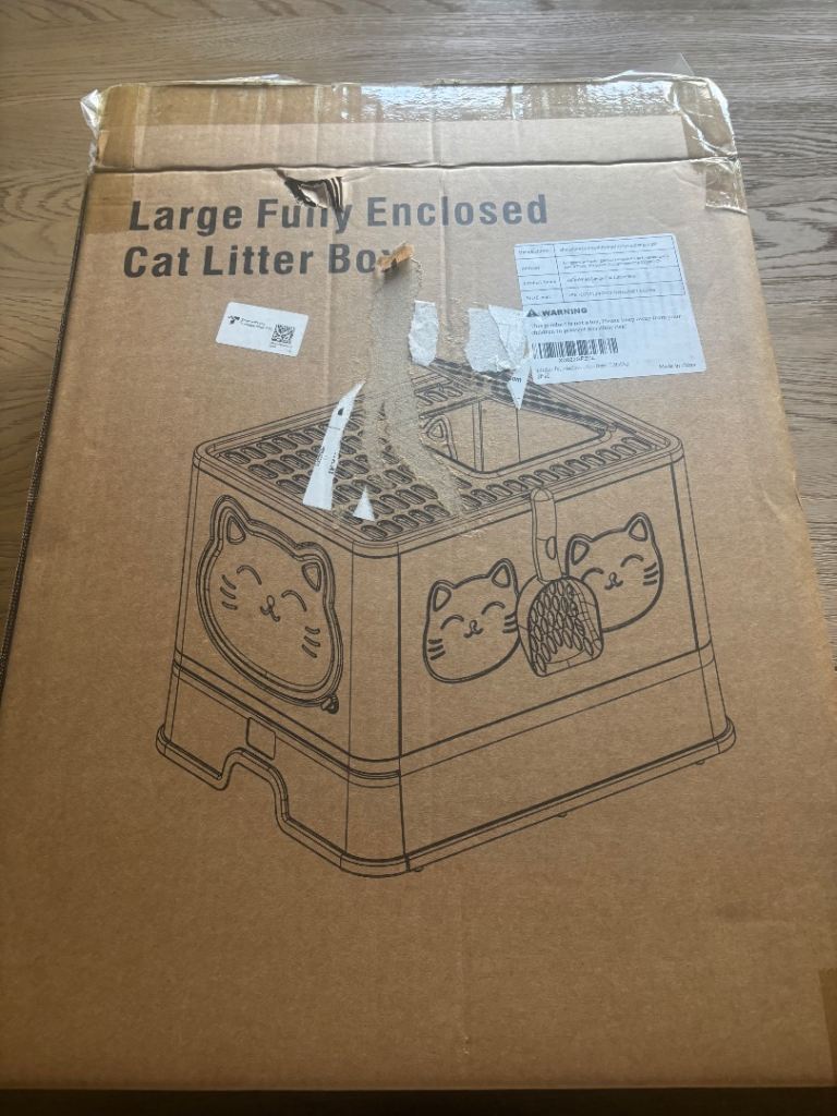 Large fully enclosed cat litter box