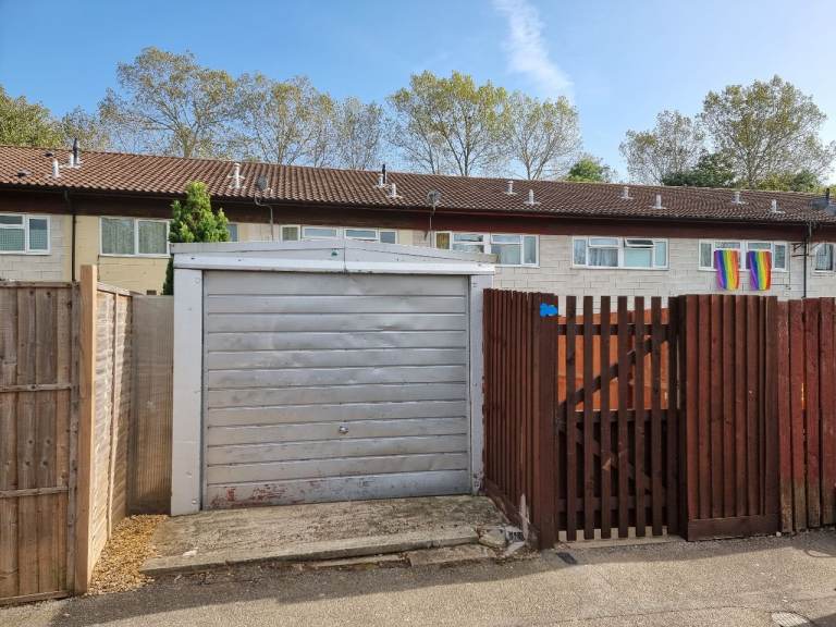 3 Bed House For Rent in Coffee Hall, Milton Keynes (MK6) | Private Landlord Ava. 5th Sep 2026