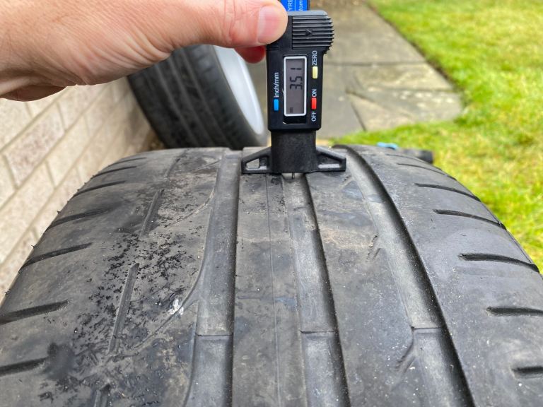 BMW 400M Rear alloy wheel, tyre and TPMS qty 1