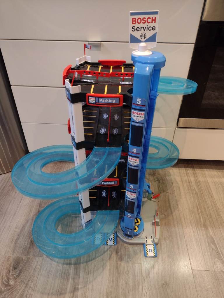 Bosch Service Toy Car Garage with Ramps – Good Condition