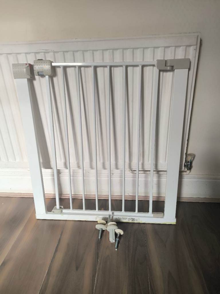 White kids baby pets safety gates £10.00! NR304NH