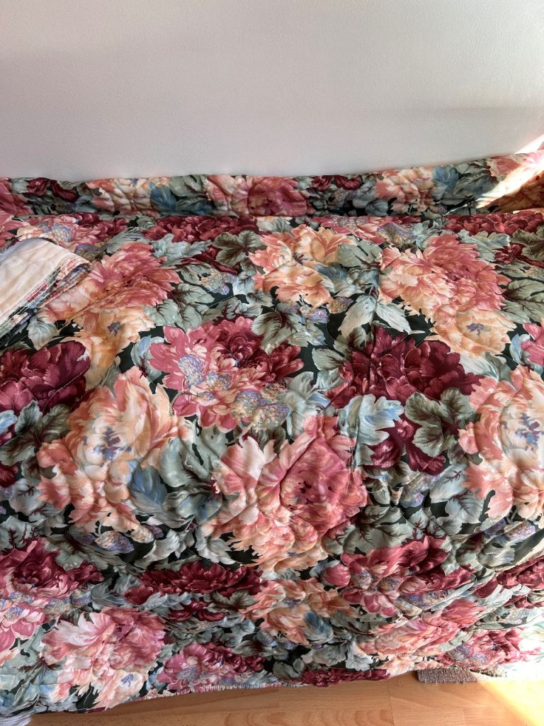 Floral Design Throw - large