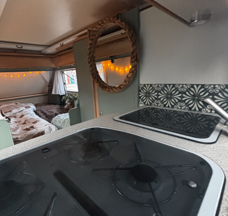 Lightweight starter caravan - 2006 - newly refurbished, cosy