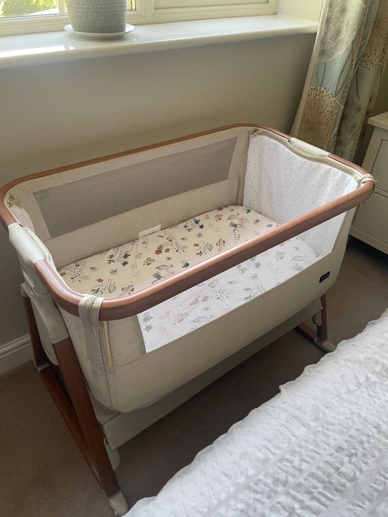 Tutti Bambini CoZee Air - Baby Co-Sleeper Crib – As Good As New