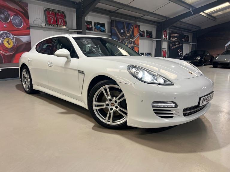 2012 Porsche Panamera 3.0 V6 Diesel Platinum Edition 4dr Tiptronic S HATCHBACK Diesel Automatic