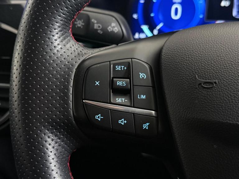 2021 Ford Kuga 2.5 EcoBoost Duratec 14.4kWh ST-Line CVT Euro 6 (s/s) 5dr HATCHBACK Petrol/Electri...