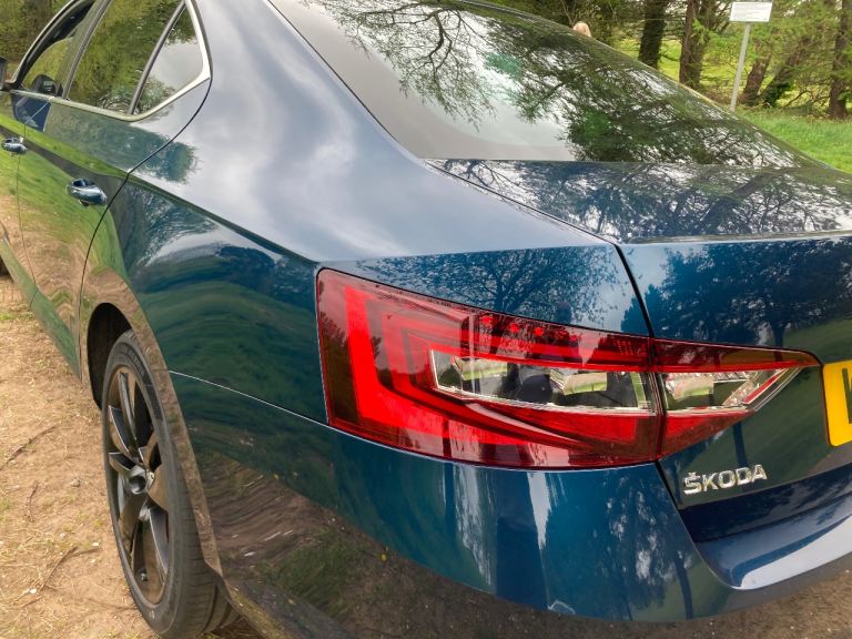Skoda, SUPERB, Hatchback, 2017, Manual, 1968 (cc), 5 doors