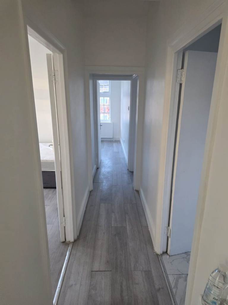 3 bedroom beautiful flat in barking 