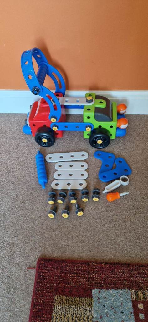 EARLY LEARNING CENTRE BITS N BOBS PLASTIC CONSTRUCTION TOY. EXCELLENT CONDITION.