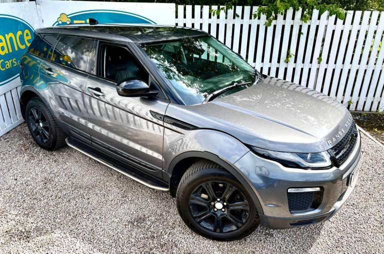 CAN'T GET CREDIT? CALL US! Range Rover Evoque 2.0 Td4 SE Tech AWD, Auto - £249 DEPOSIT, £82 PER WEEK