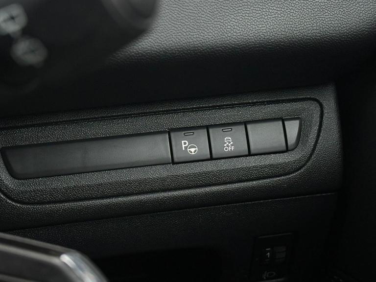 2013 Peugeot 208 1.2 VTi Intuitive Euro 5 3dr HATCHBACK Petrol Manual