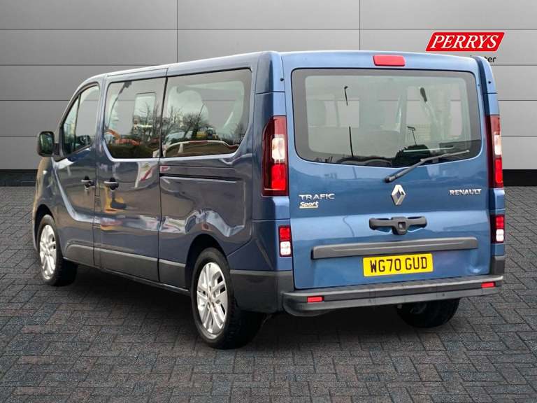 2020 Renault Trafic LL30 ENERGY dCi 120 Sport Nav 9 Seater Standard Roof Minibus DIESEL Manual