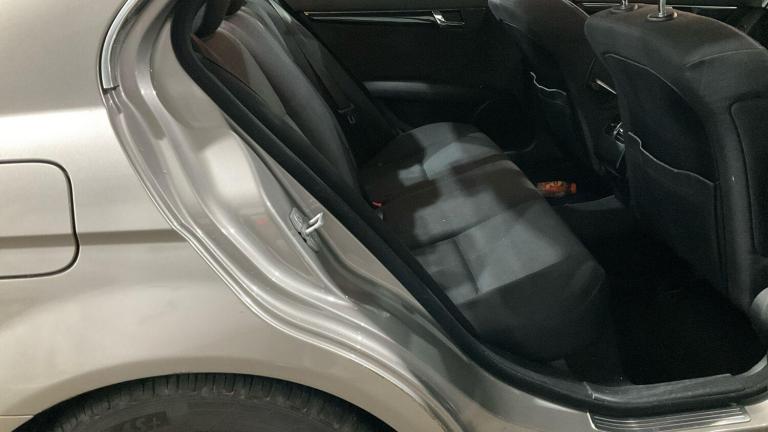 2009 Mercedes-Benz C Class 1.6 C180K BlueEfficiency SE Auto Euro 4 4dr SALOON Petrol Automatic