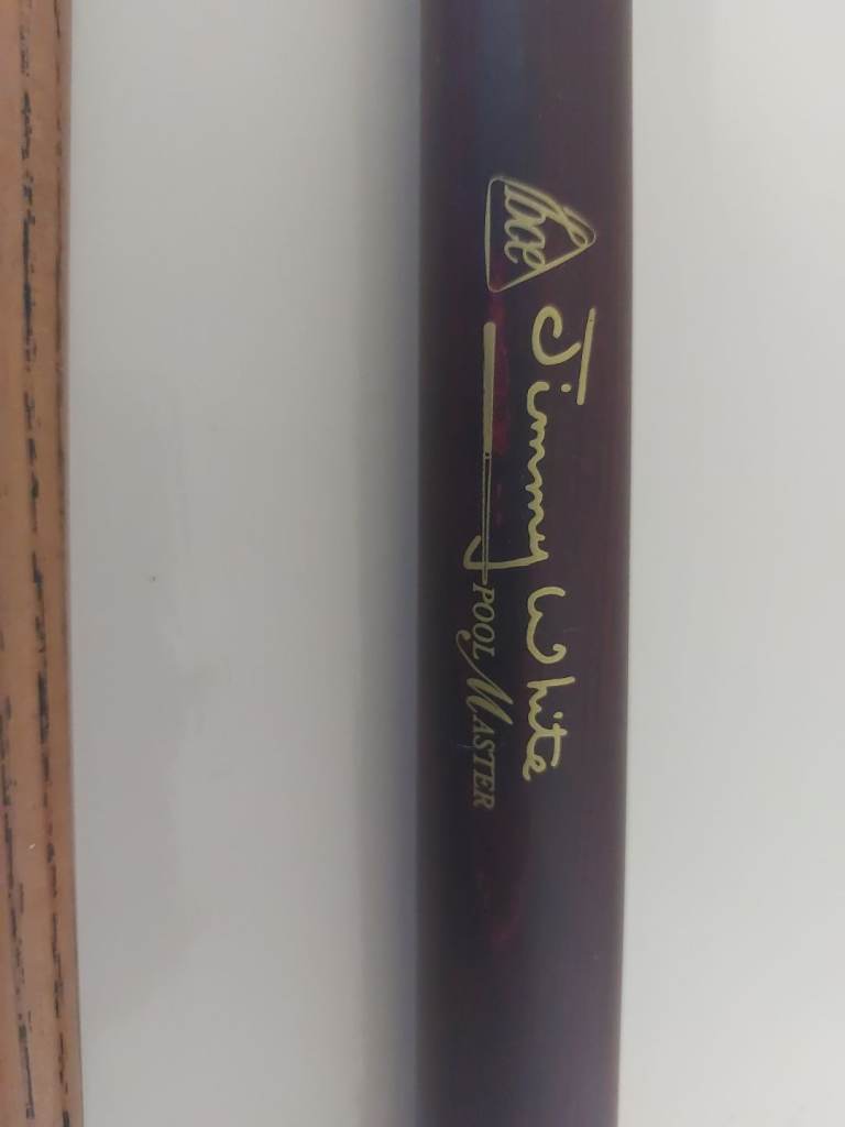 Jimmy white pool que
