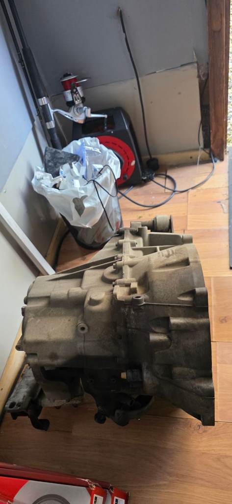 FORD FIESTA ST180 1.6 ECOBOOST 6SP MAN GEARBOX C1BR-7002-G 79K MILE 13-17 