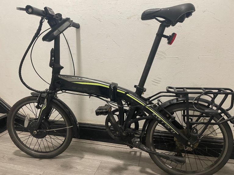 Carrera Crosscity Folding Electric Bike. 
