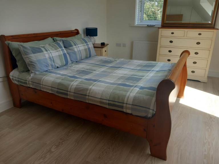 Quality Bedroom Set: Double Sleigh Bed, 6 Drawer Chest, Two 3 Drawer Bedside Tables & FREE Mirror
