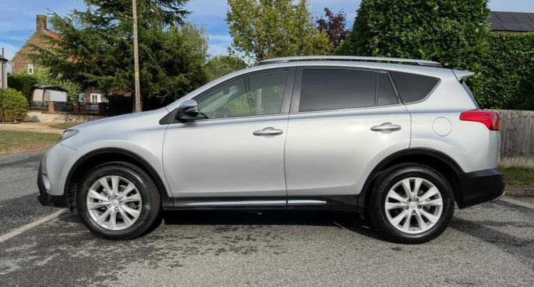 2014 (64) TOYOTA RAV4 2.2 D-4D INVINCIBLE 12 SERVICES! RUNS/DRIVES GREAT! LOVELY