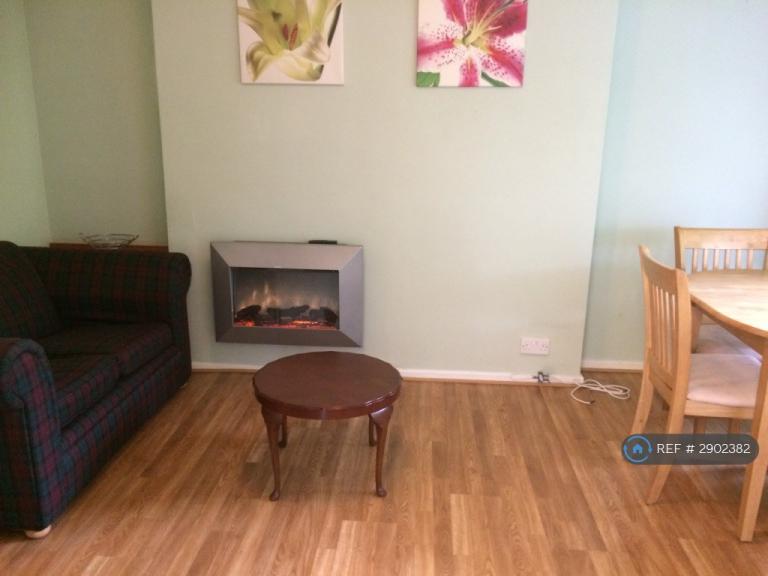 2 bedroom house in Holyrood Close, Cambridge, CB4 (2 bed) (#2902382)