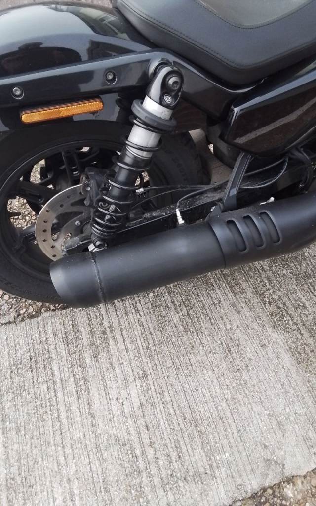 HD Nightster shorter stock muffler 